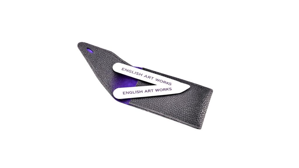 English Art Works collar straighteners